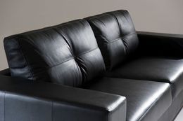 viggore-sofa-domini-couro-preto-detalhe